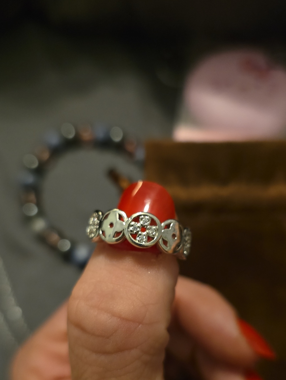NWT Sterling Silver PLATED Floral Band Ring with Clear Stones